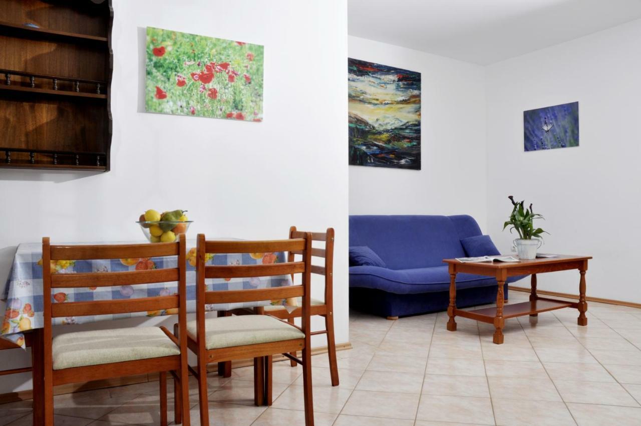 Apartmani Novotny Plavi Banjol Kültér fotó
